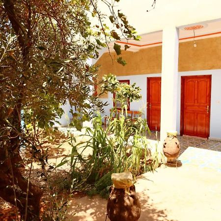 Gite D'Etape Ziz Oasis Achbarou Extérieur photo